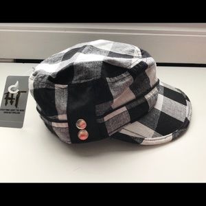 New Hot Topic Black Plaid Newsboy Cap One Size